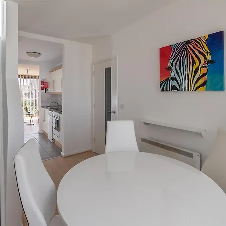 Ringsend By Premier City Apartment *